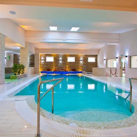 Hotel Orizont Calimanesti Ngoại thất bức ảnh
