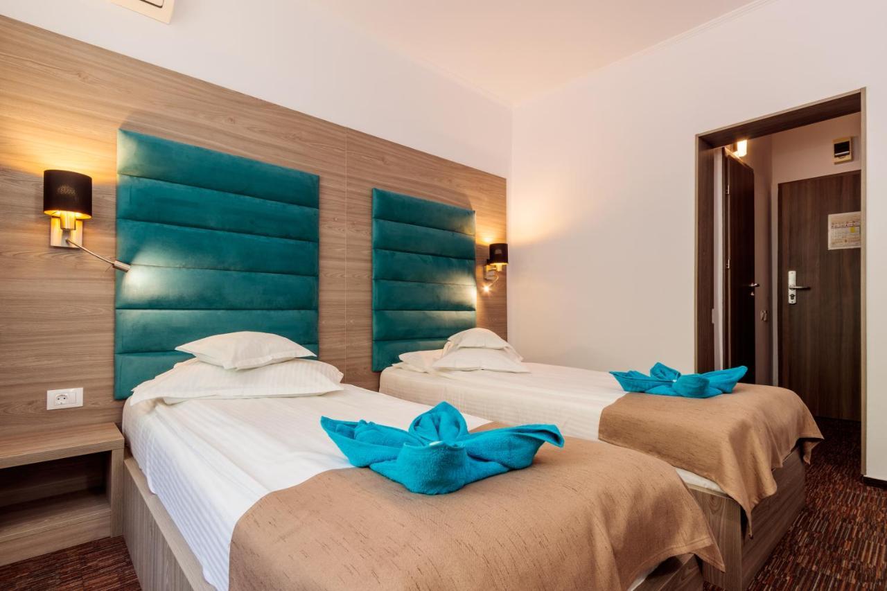 Hotel Orizont Calimanesti Ngoại thất bức ảnh