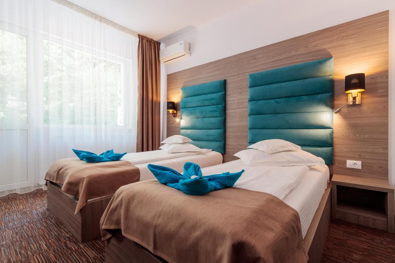 Hotel Orizont Calimanesti Ngoại thất bức ảnh