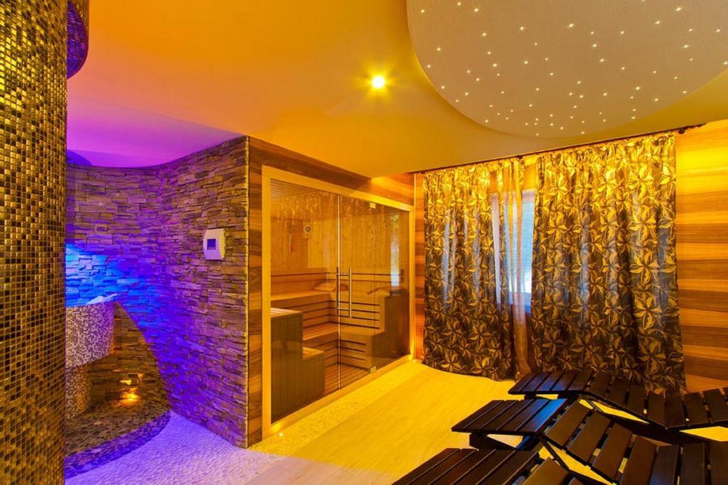 Hotel Orizont Calimanesti Ngoại thất bức ảnh