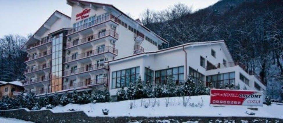 Hotel Orizont Calimanesti Ngoại thất bức ảnh